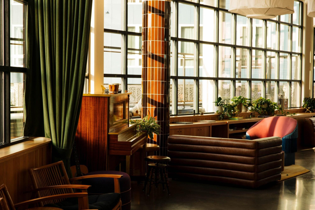Waymores Hotel Nashville