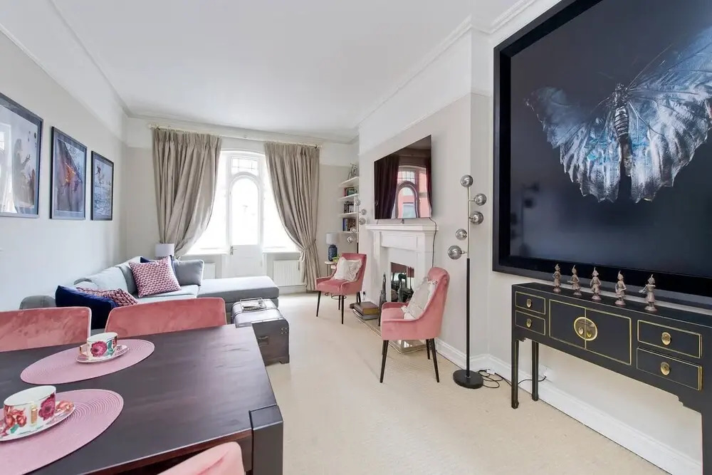 Luxurious 2-Bed Apt, 5 mins from Buckingham Palace