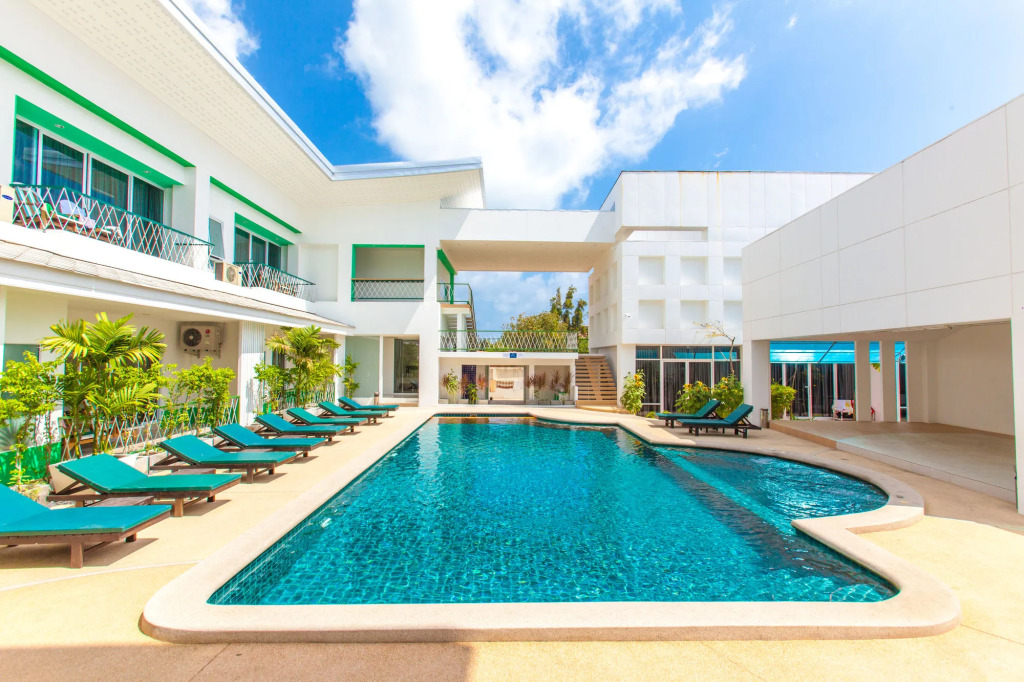 Khun Chaweng Resort