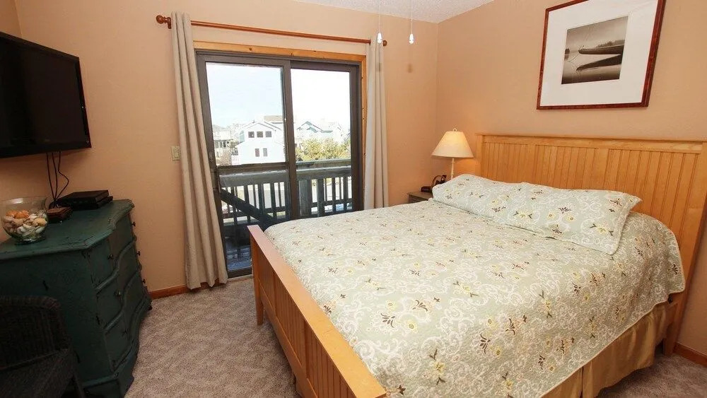 Crab's Day Off - 5 Br Home