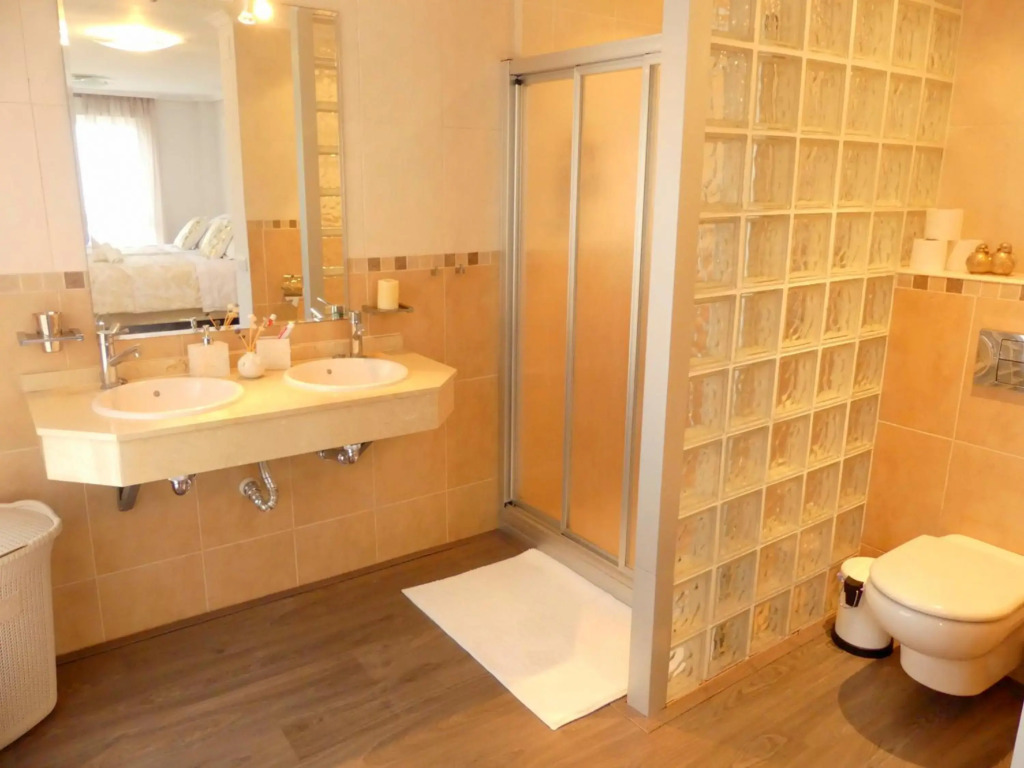 DUPLEX LA CARIHUELA 1ª LINEA DE PLAYA APARTAMENTO COSTA DEL SOL