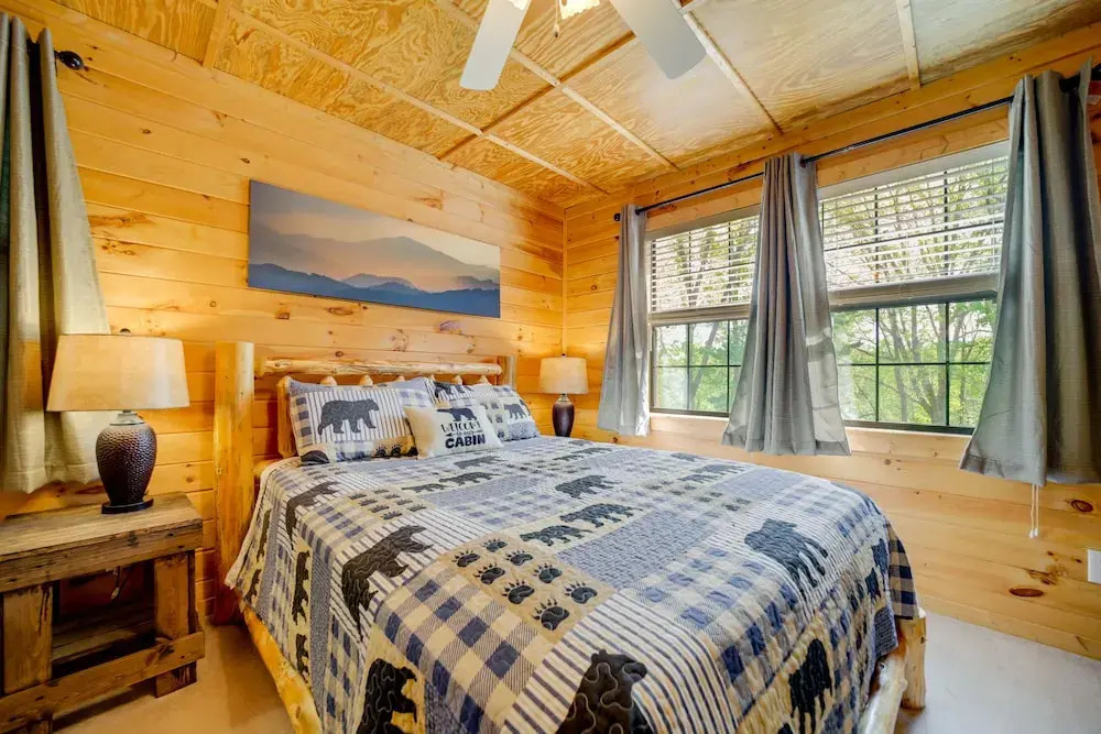 Bryson City Vacation Rental - Hot Tub & Lake Views