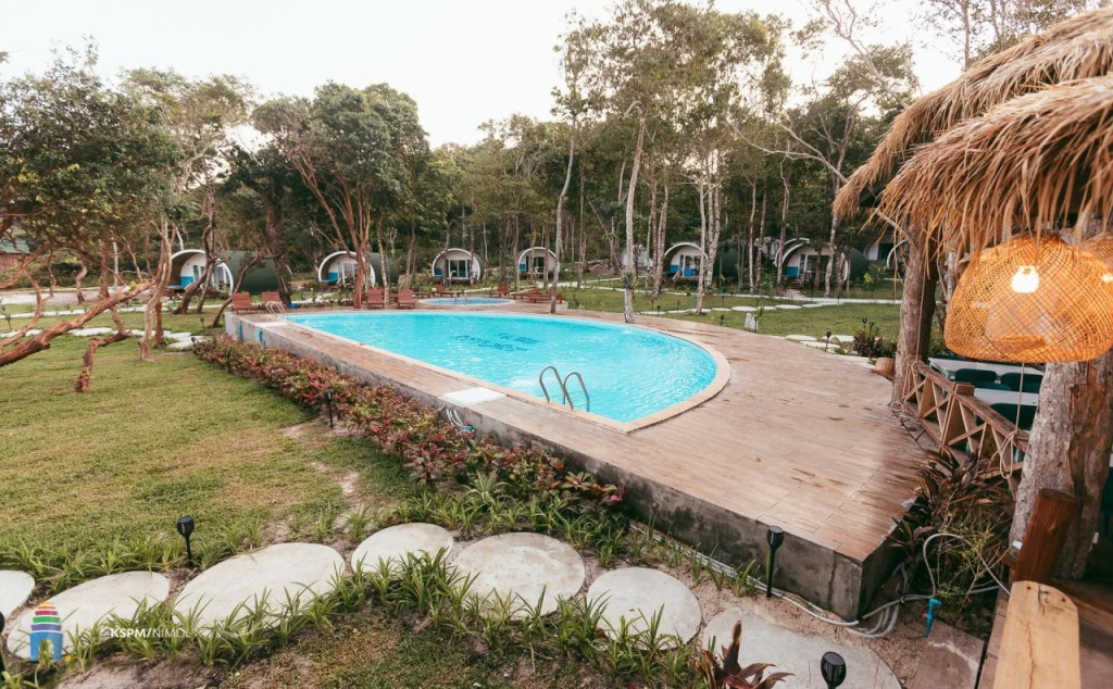 Tube Resort by EHM