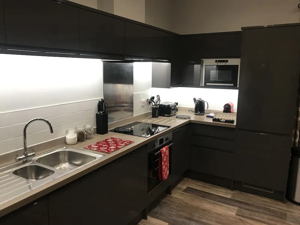 Cavendish House with Secure, Allocated Parking, 2 mins walk from Windsor Castle