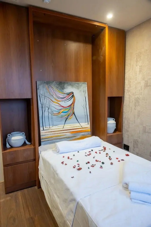 Sonesta Dahabeya Amirat II - Nile Cruise Ship - 4 nights from Luxor