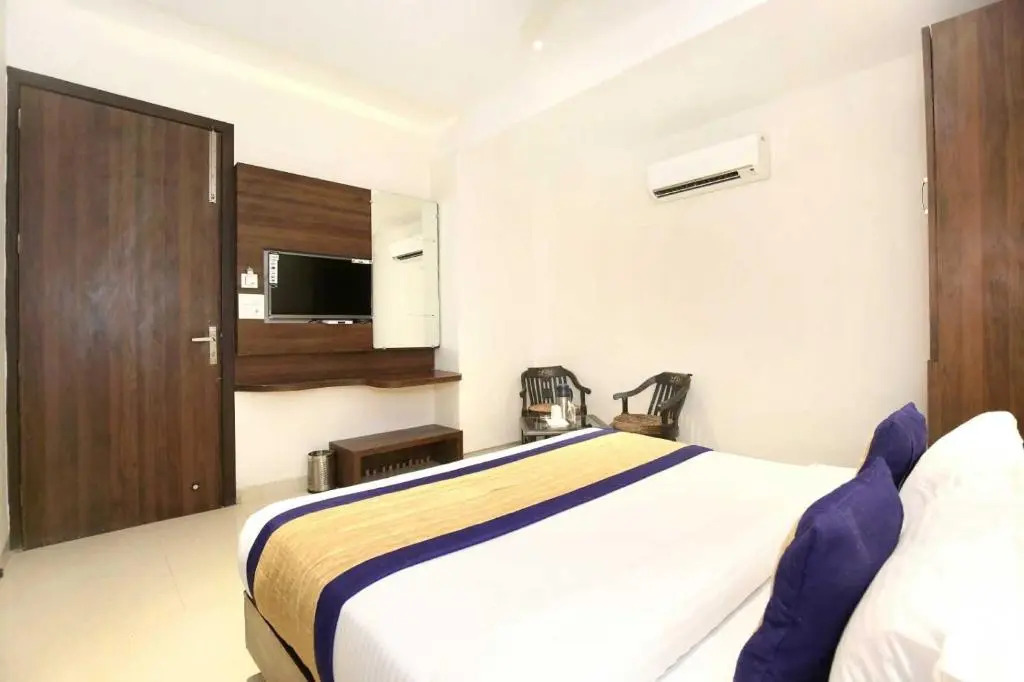 Hotel O Grand Star