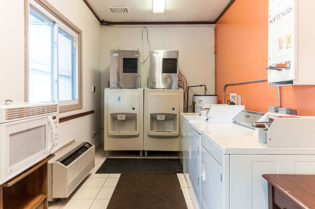 Motel 6-Southgate, MI - Detroit