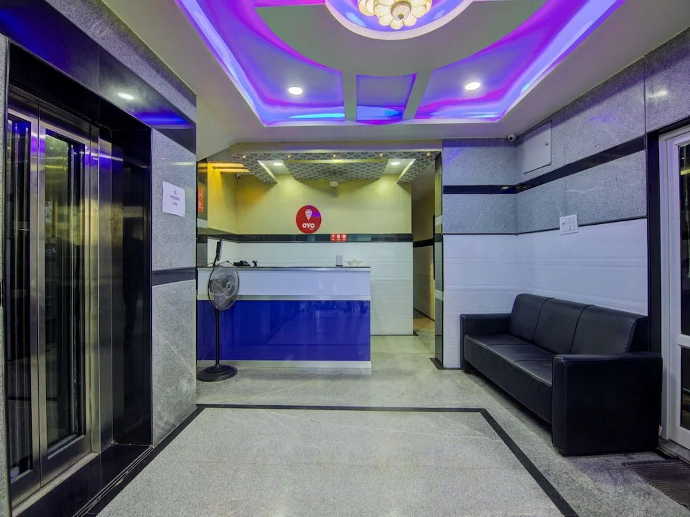OYO 10811 Sri Sairam Residency