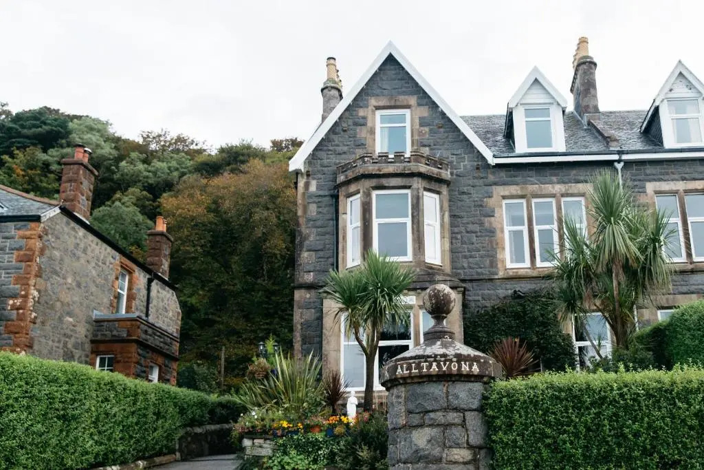 Altavona House