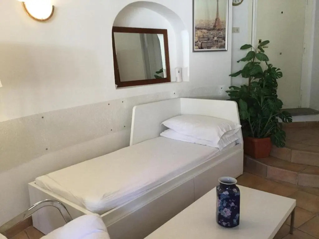 Near Ifo Roma Sweet Home Studio Apartment