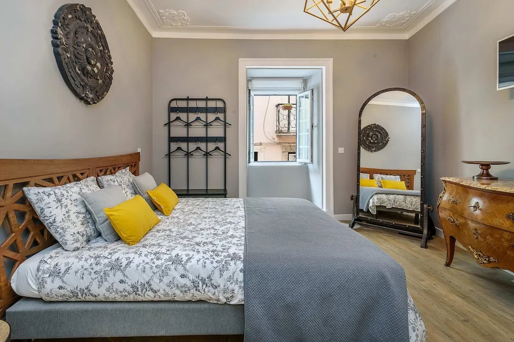 Design and comfort near Liberdade