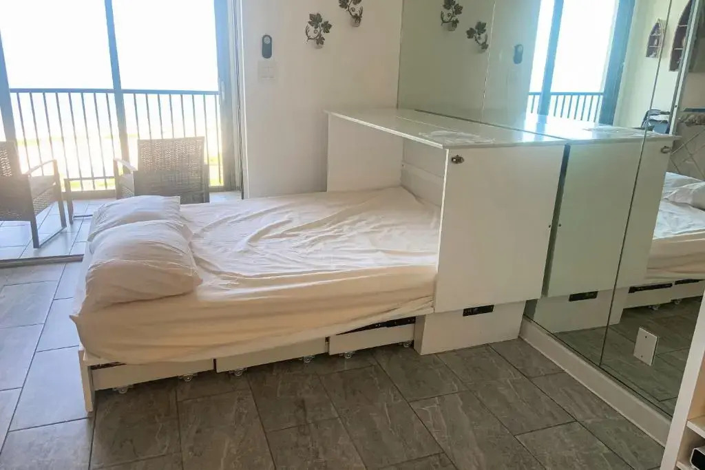 Landmark Towers 708 2 Br condo by RedAwning