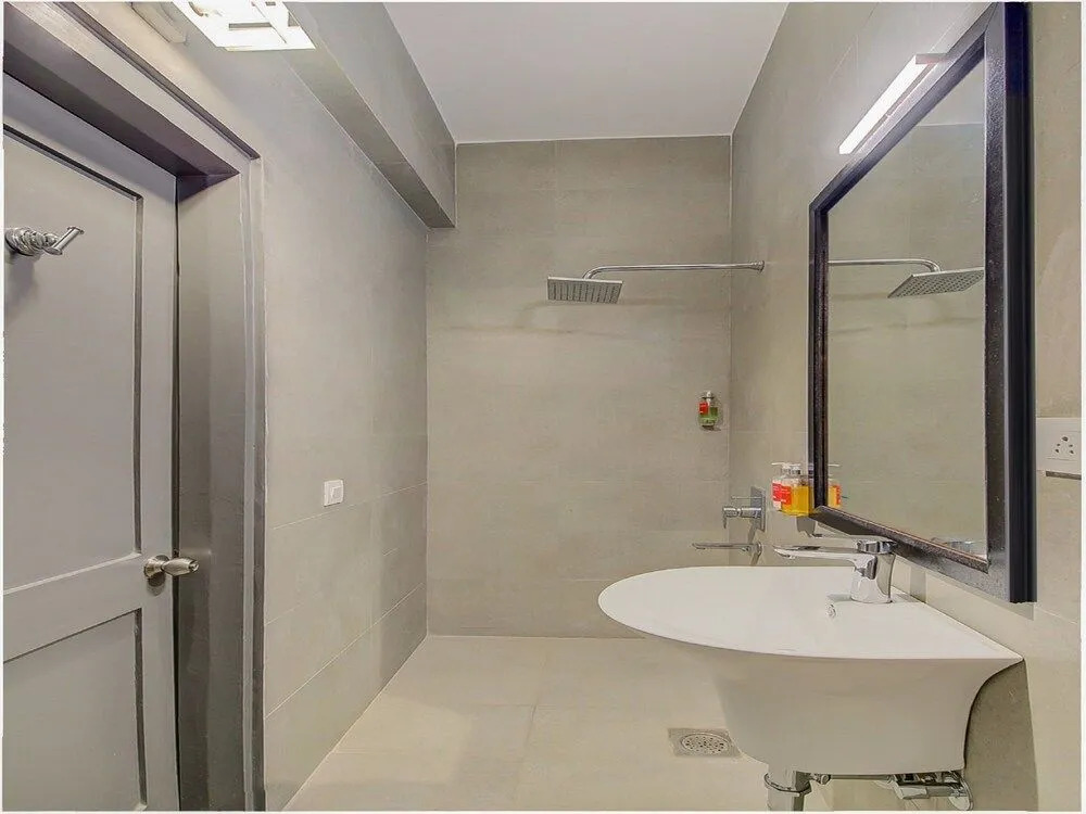 OYO Townhouse 073 Swargate