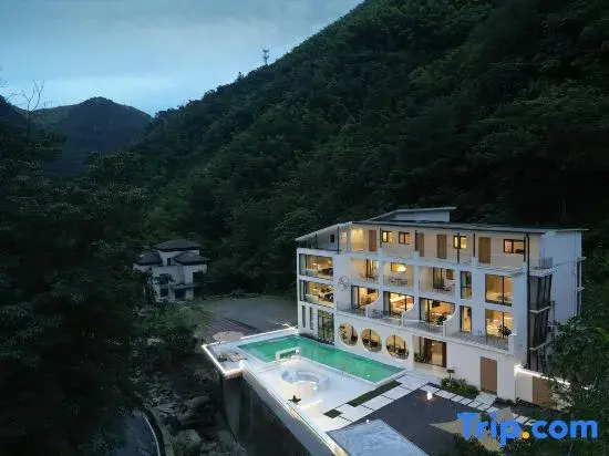 Jishe Light Luxury Family Holiday Homestay