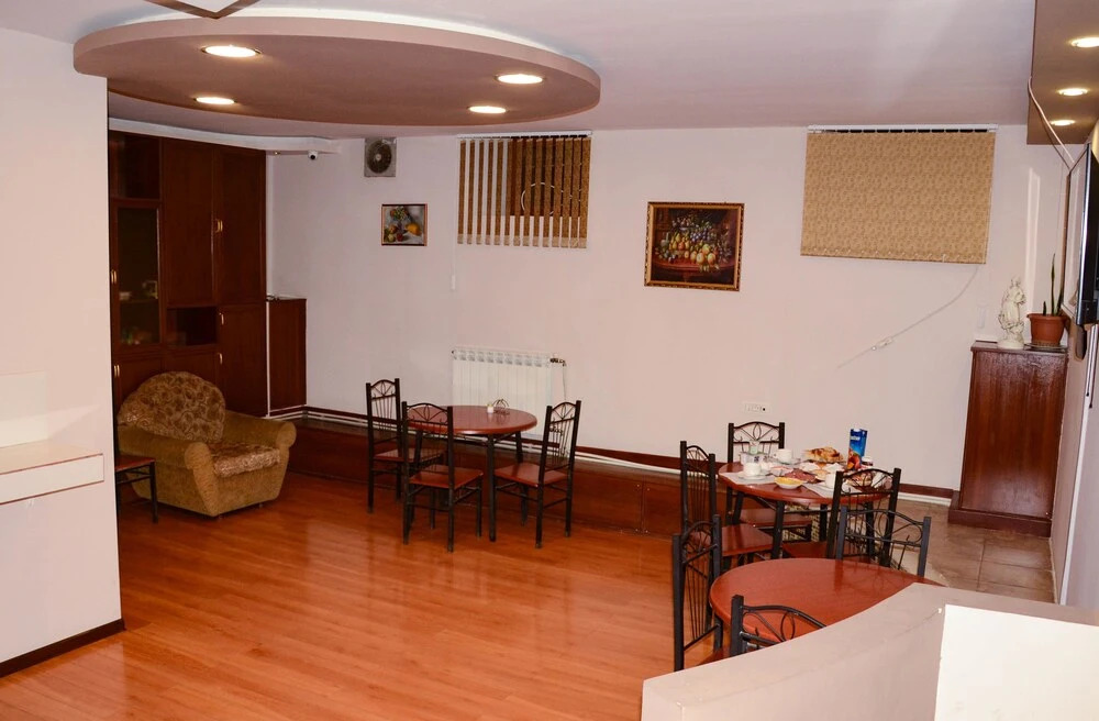 Prime Hotel & Hostel