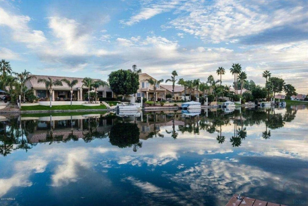 4BR Ocotillo Lakeview Home w/ Pool