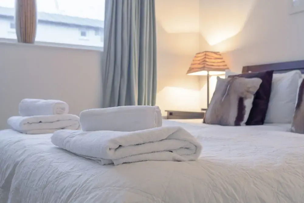 2 Bedroom Flat With Balcony In Chelsea