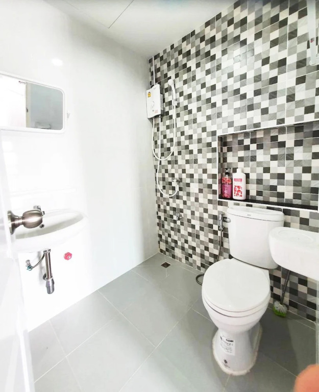 Samutsakorn Apartment