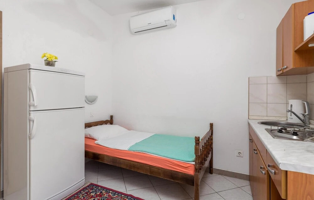 Nice Apartment in Bosana With Wifi and 1 Bedrooms