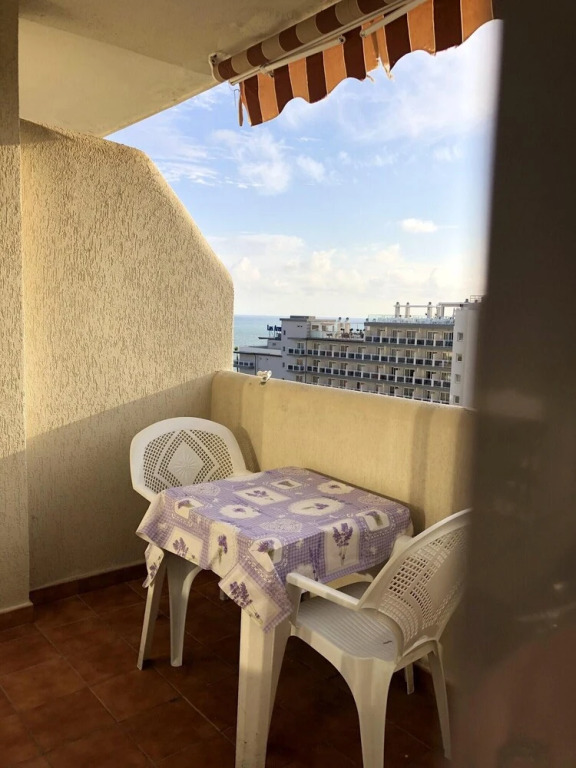 Apartment with One Bedroom in Benalmádena, with Wonderful Sea View, Shared Pool And Furnished Terrace - 500 M From the Beach