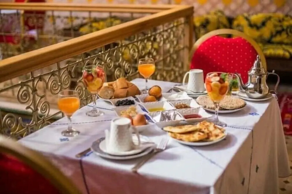 PALAIS LARAICHI Riad la porte bleue suites