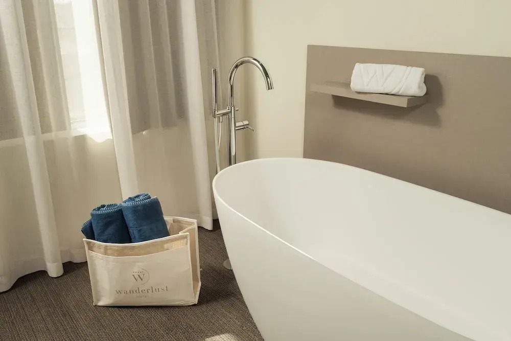 WANDERLUST HOTEL & APARTMENTS - SUITE & SPA - Bardolino, Lago di Garda - Verona