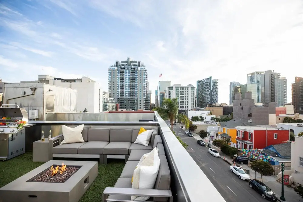 Mila by AvantStay 4 Story Penthouse Condo in Little Italy w Rooftop Views