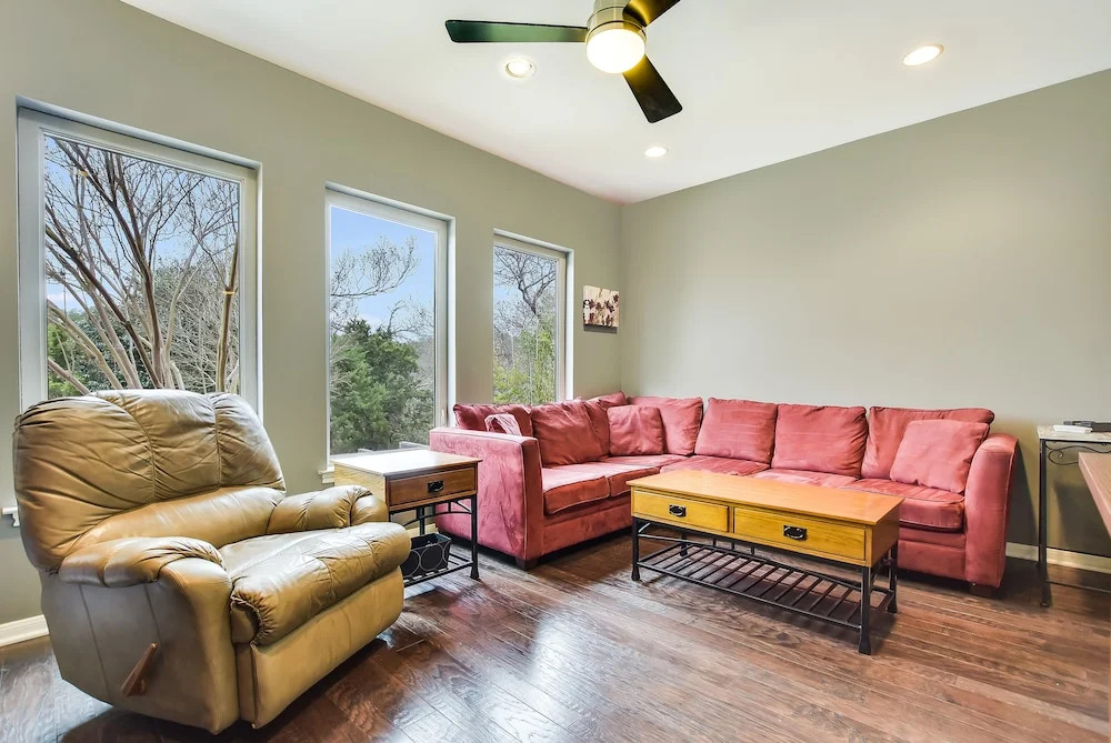 The Arrive Authentic Tudor - 4 Br Home
