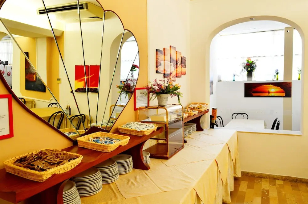 New Hotel Cirene Room Quadriple With Breakfast