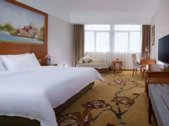 Vienna 3 Best Hotel (Shimen Baofeng)