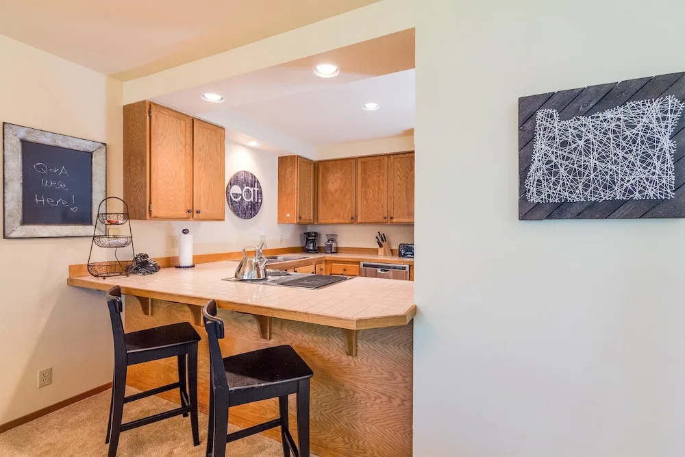 Skyline Condo 13