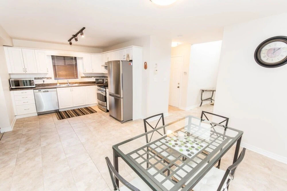 Fallsview Family Home