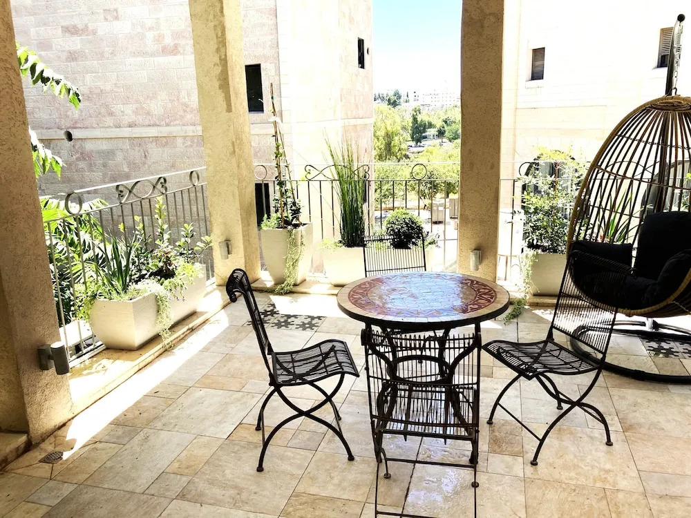 RENTAL ISRAEL- Modern aprt near Mamilla