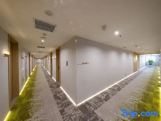 Yunqi Heyue Hotel