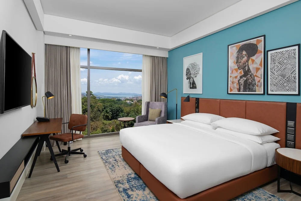 Отель Four Points by Sheraton Kampala