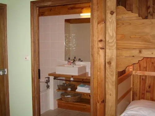 Logis Hôtel Auberge de la Hulotte