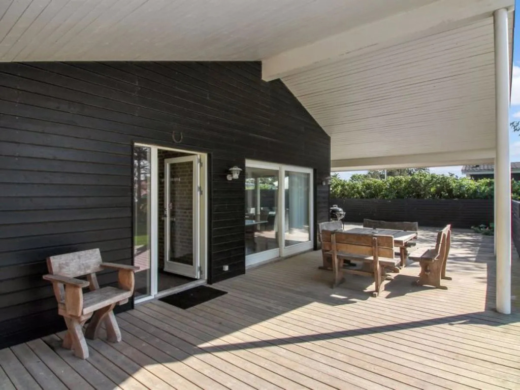 "Hening" - 375m from the sea in NW Jutland