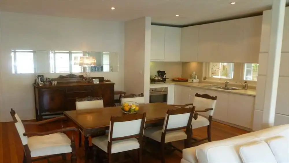 Waterfront Kirribilli Apartment - NS181