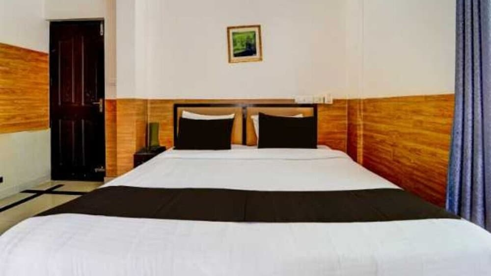 Hotel O Gummidipundi Railway Junction