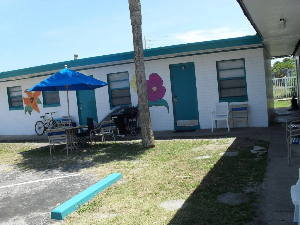Shore Winds Motel