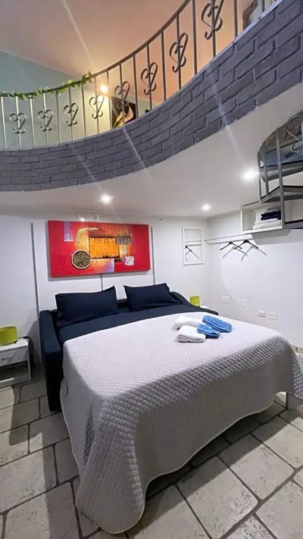 Loft 24