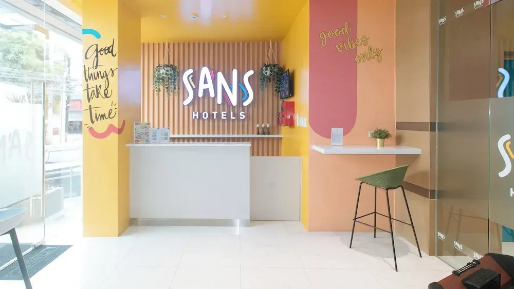 Sans Hotel at One JD Place Makati by RedDoorz