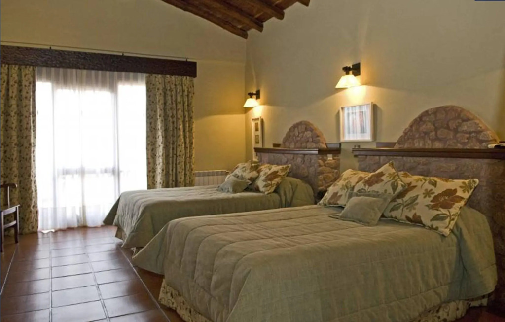 La Casa De La Bodega