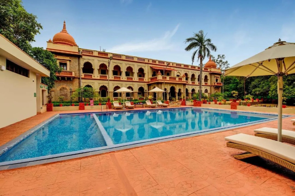 WelcomHeritage Shivavilas Palace, HAMPI