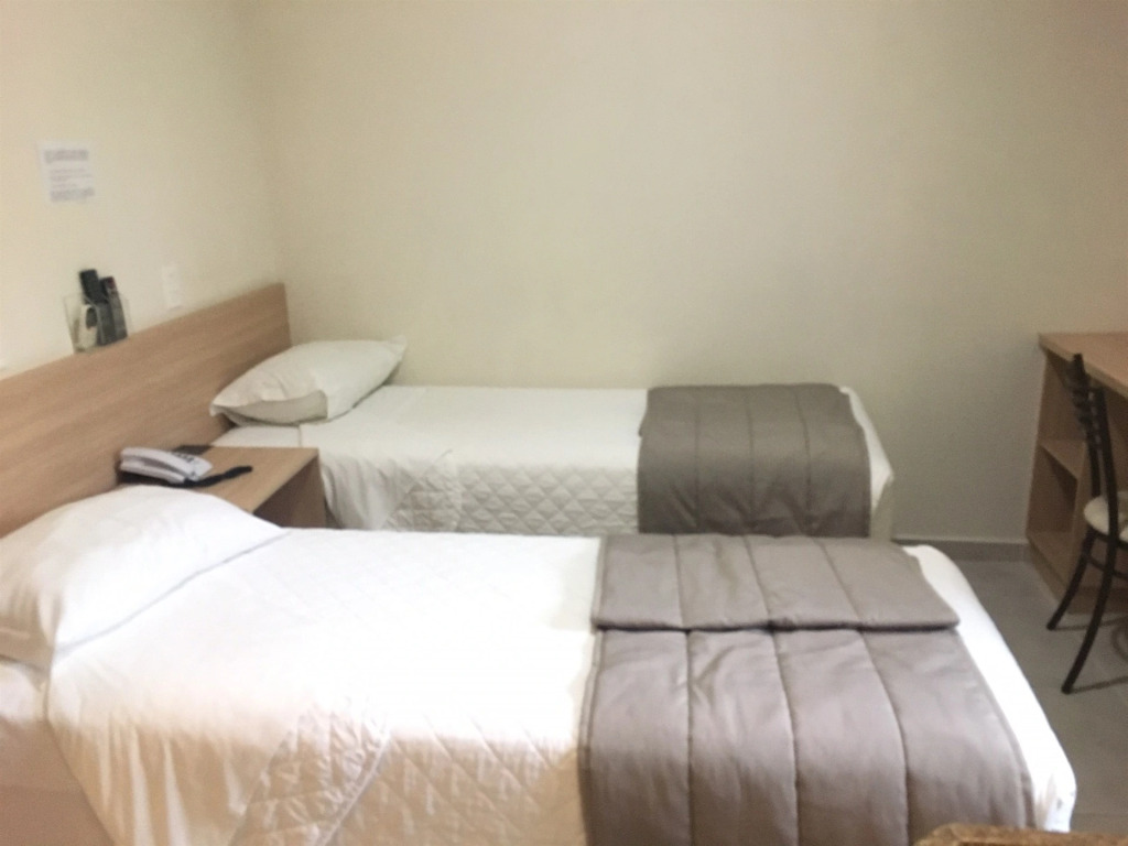 Hotel Dois H