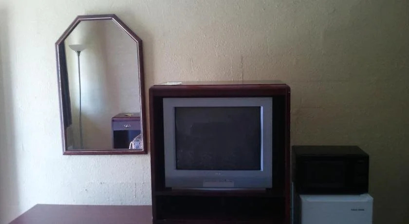 Holiday Motel
