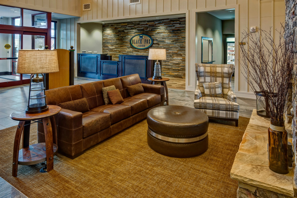 Black Fox Lodge Pigeon Forge, Tapestry Collection by Hilton