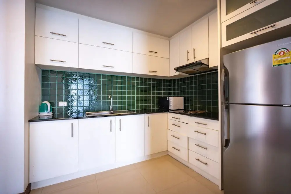 CAPITAL O890 The Royal Bay View Villas