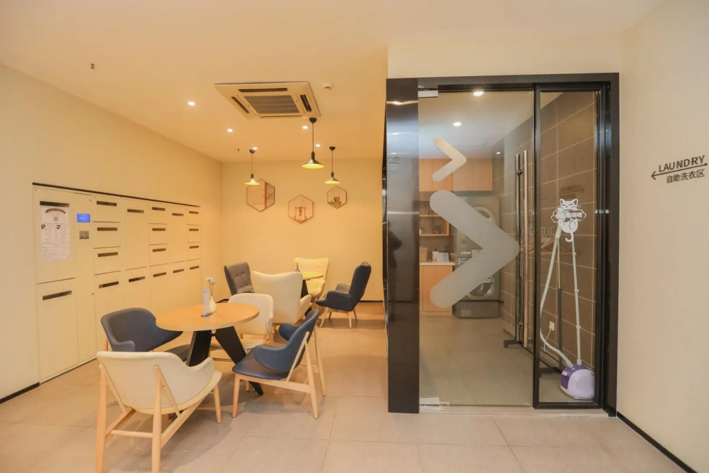 Chengdu Lichengyi Hotel Chunxi Road Tianfu Square Branch