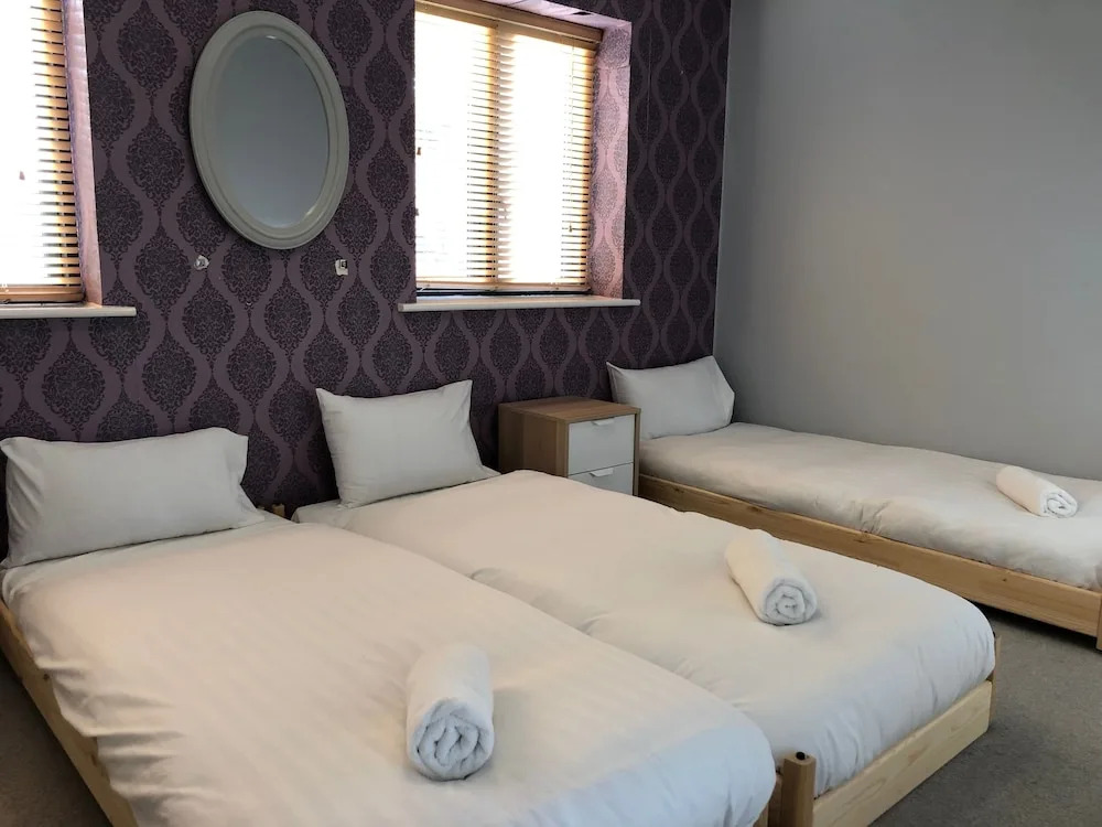 D13 Self Catering